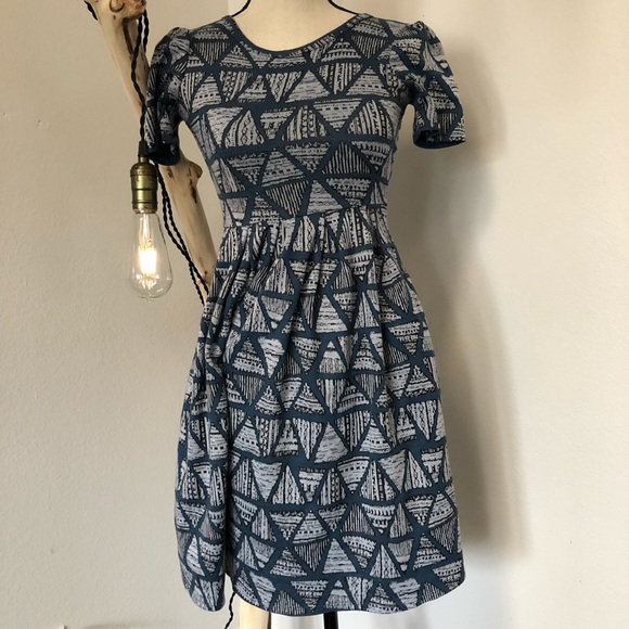 LuLaRoe Dresses & Skirts - LuLaRoe Short Sleeve Triangle Dress           |B07